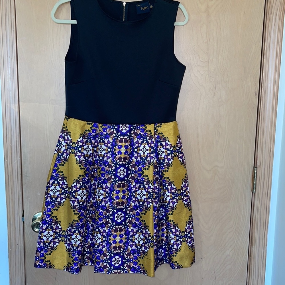 Just Taylor Fit & Flare Pleated Dress Size 8